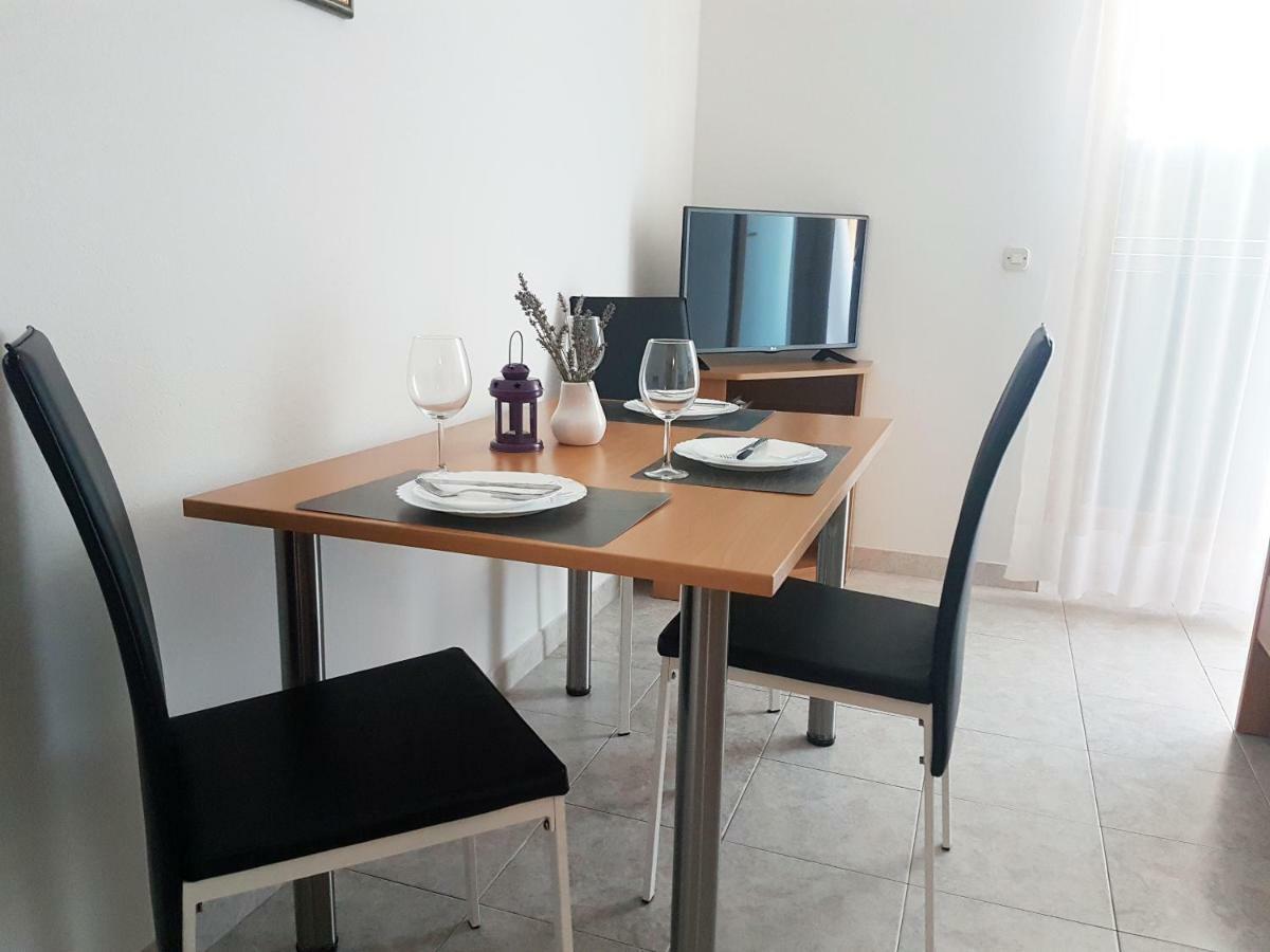 Apartments And Rooms Saric ยาดริยา ภายนอก รูปภาพ